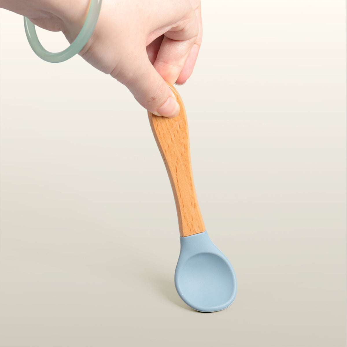 nøra.baby Silikon Besteck mit Holzgriff Nordisch Blau